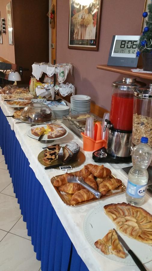Hotel Firenze Кианчано Терме Екстериор снимка