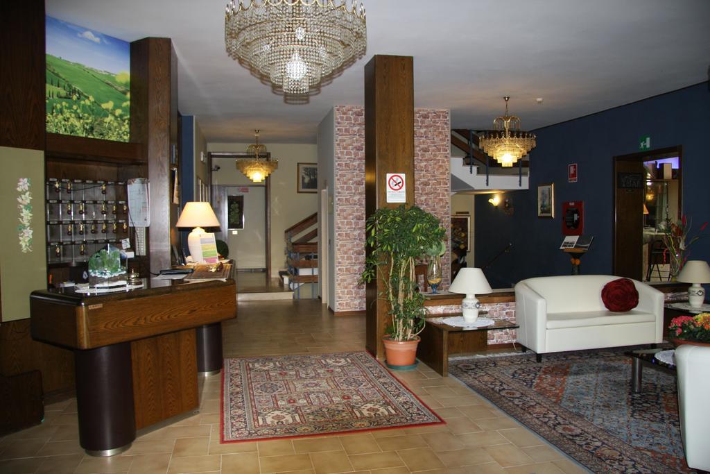Hotel Firenze Кианчано Терме Екстериор снимка