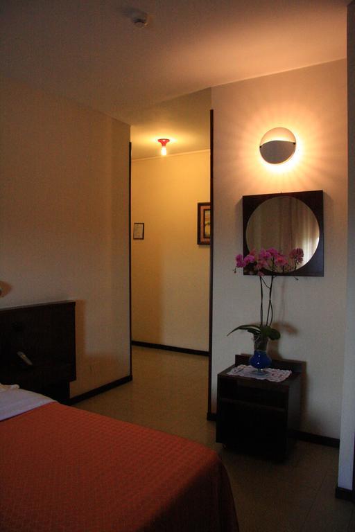 Hotel Firenze Кианчано Терме Стая снимка